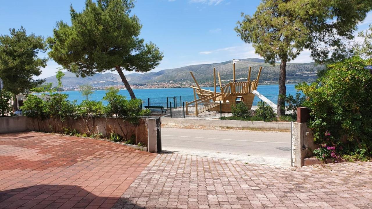 Apartment Nikica Trogir Luaran gambar