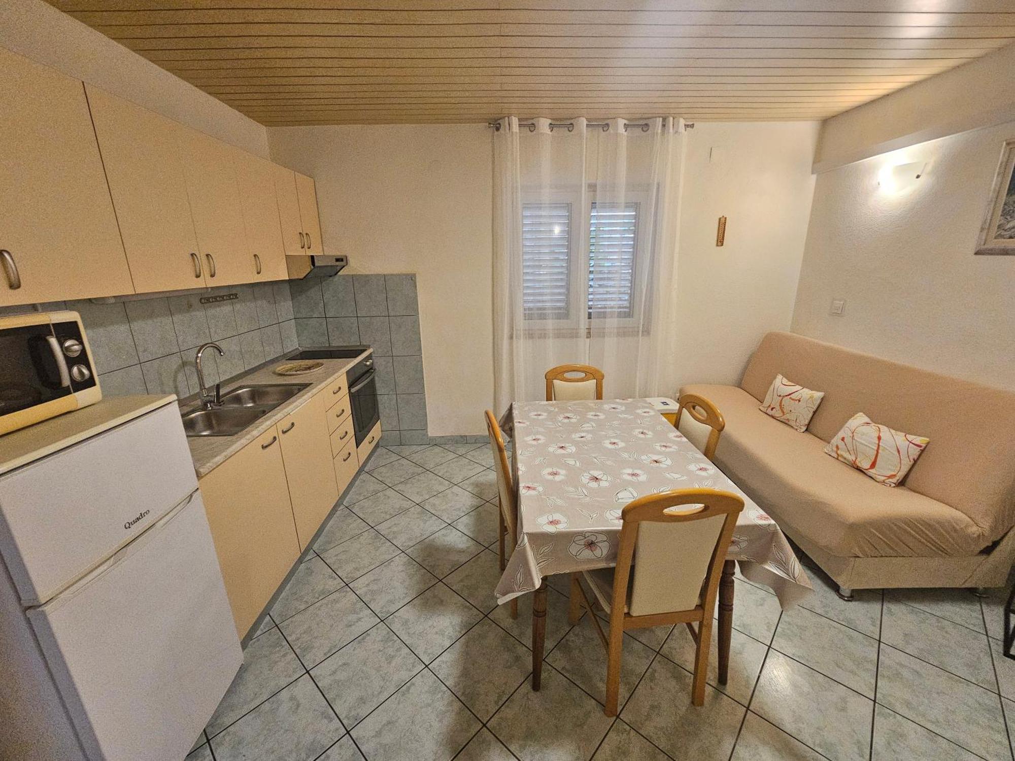 Apartment Nikica Trogir Bilik gambar