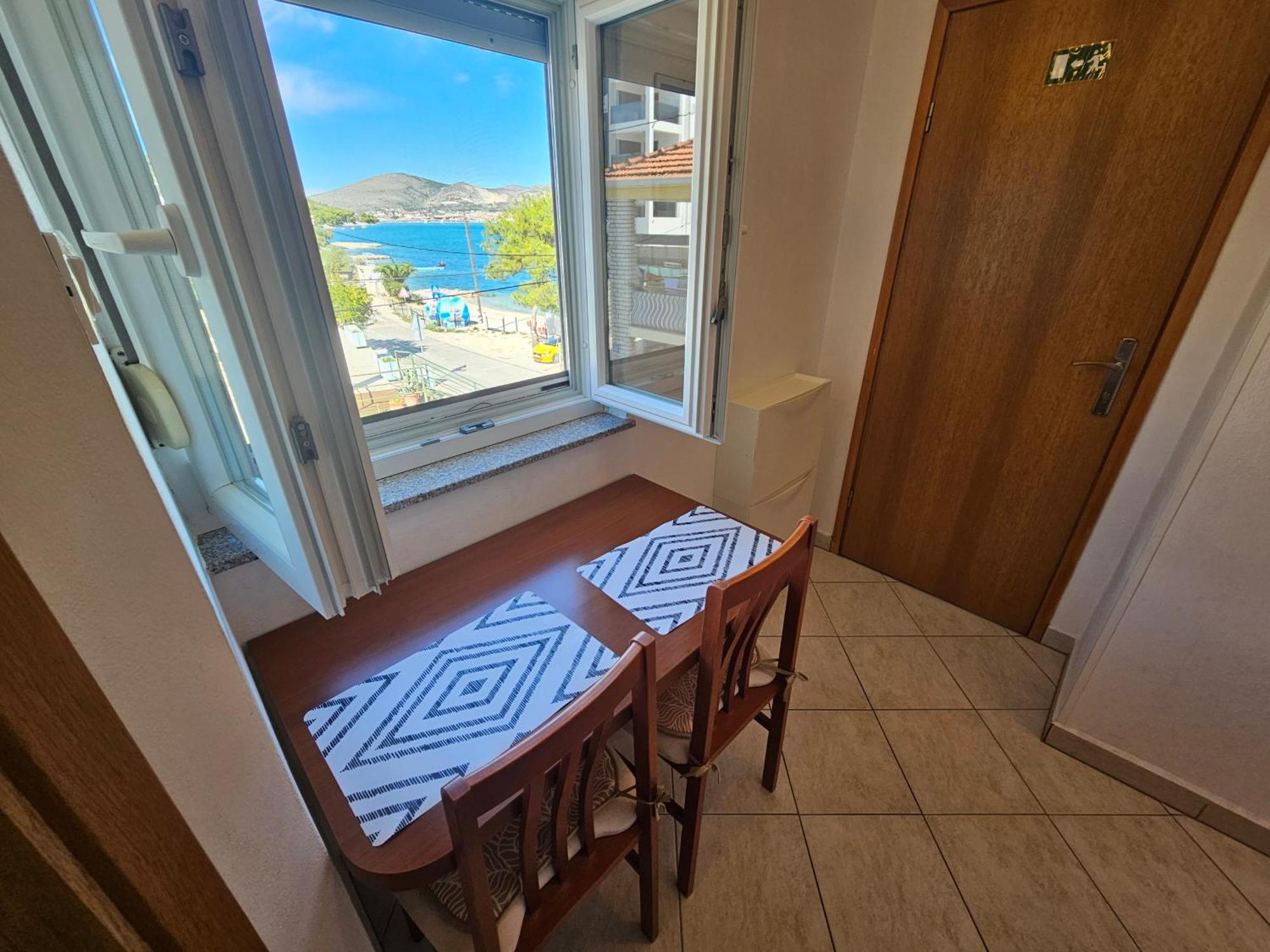 Apartment Nikica Trogir Luaran gambar